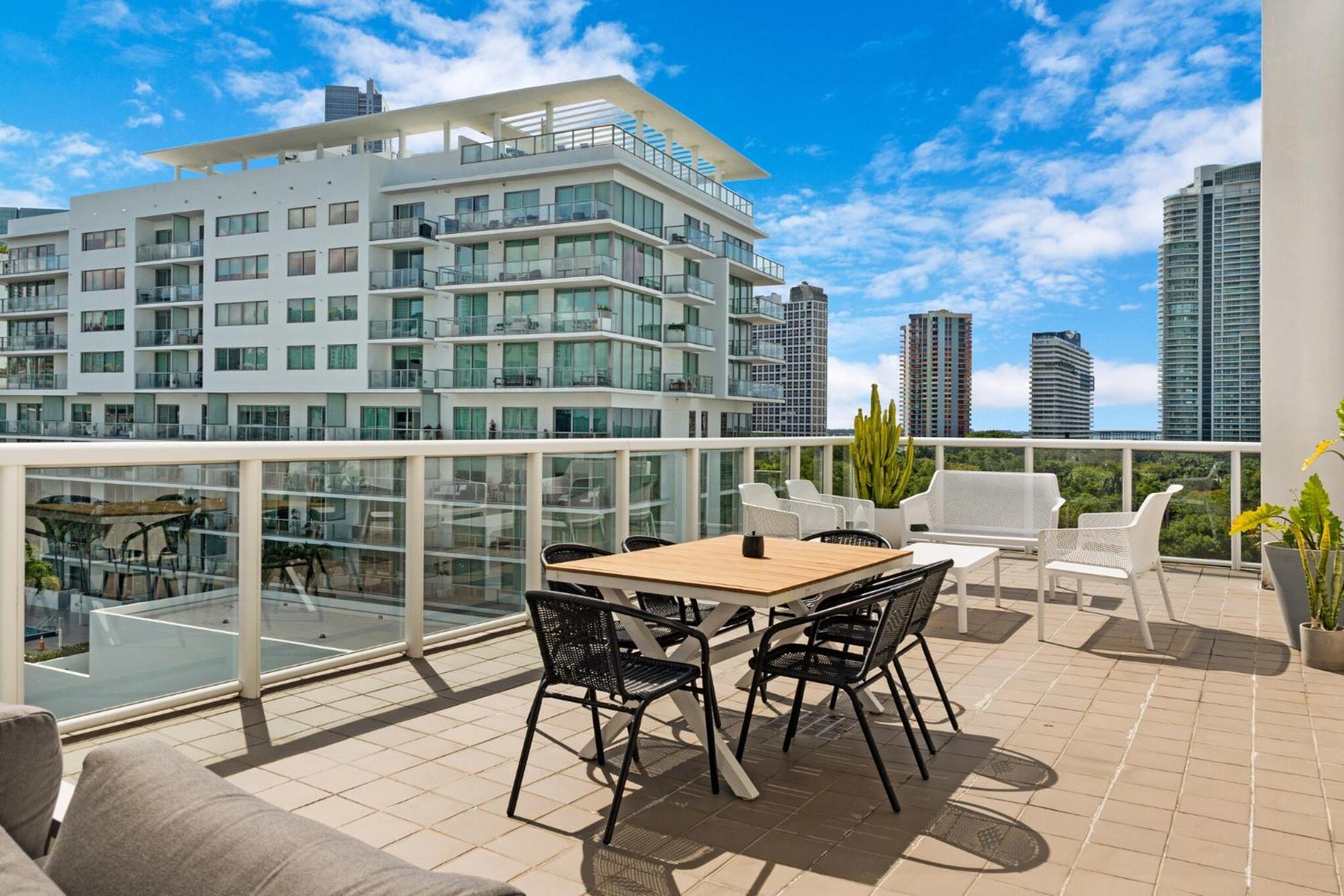Апарт готель Roami At Habitat Brickell Маямі Екстер'єр фото